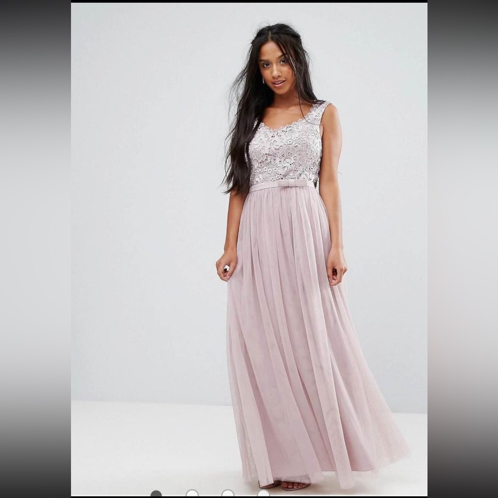 Little Mistress Petite Lace Applique Top Tulle
Maxi Dress Size 4P